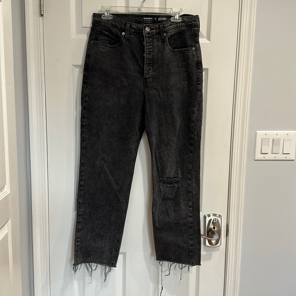 EUC Old Navy Extra High Rise Size-Hi Straight Black Size 12 Jeans, butto…